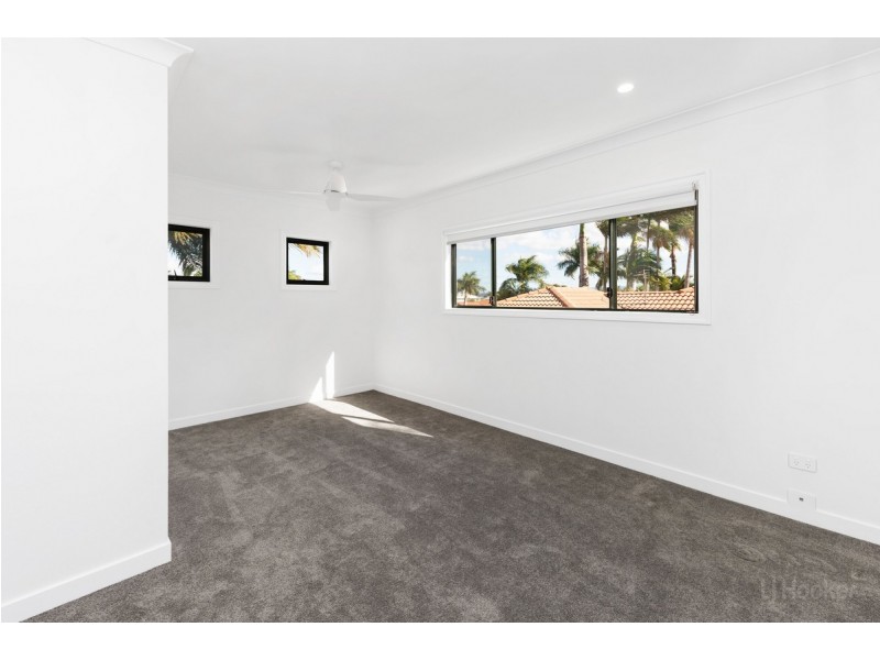 45 Ballybunyon Crescent, Hope Island QLD 4212