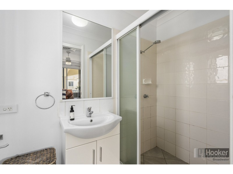 15/103 Frank Street, Labrador QLD 4215