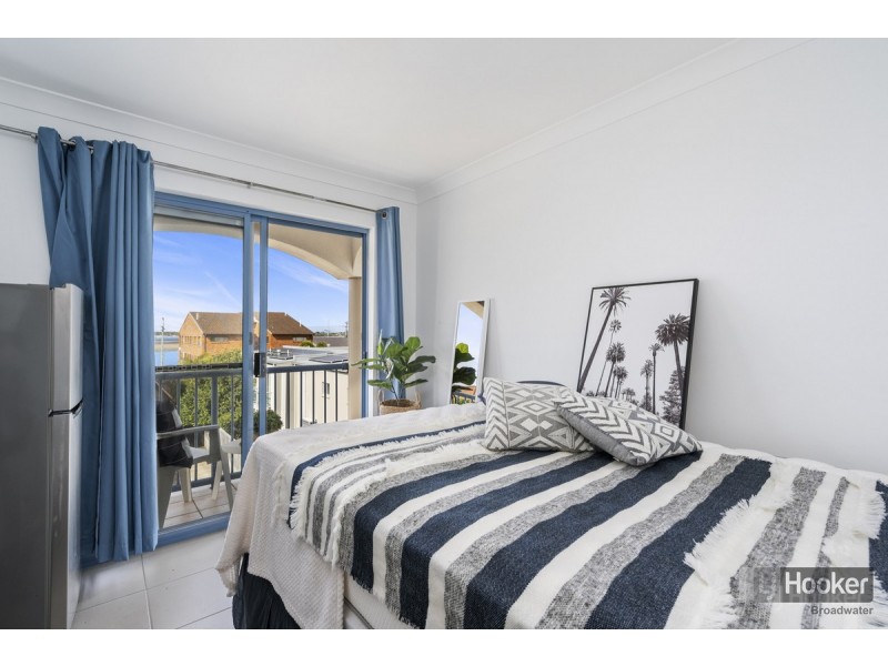 15/103 Frank Street, Labrador QLD 4215