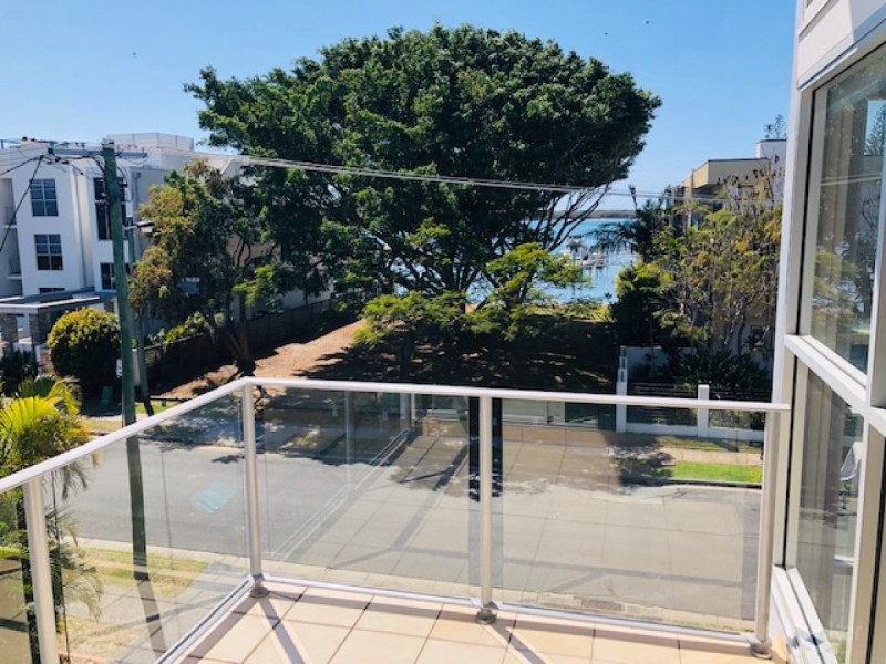 1/20 Madang Cr, Runaway Bay QLD 4216