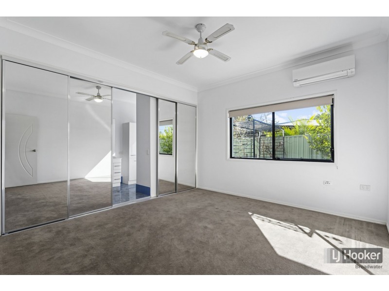 19 Perry Place, Biggera Waters QLD 4216