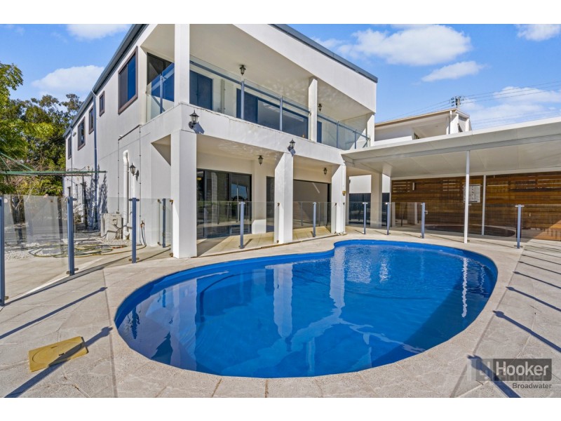 19 Perry Place, Biggera Waters QLD 4216