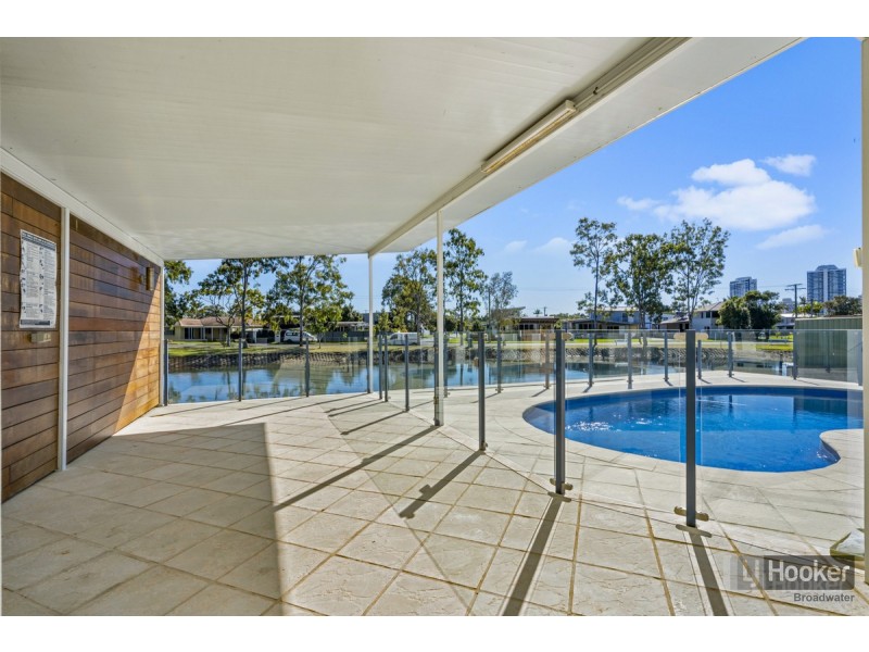 19 Perry Place, Biggera Waters QLD 4216