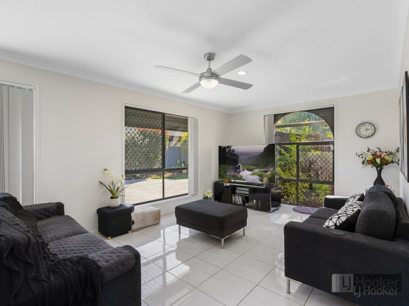 22 Ballybunyon Crescent, Hope Island QLD 4212