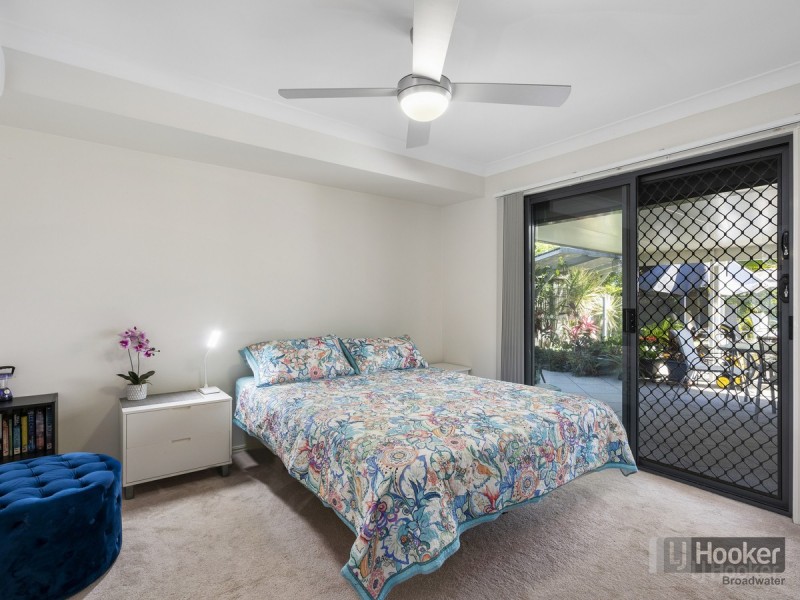 22 Ballybunyon Crescent, Hope Island QLD 4212