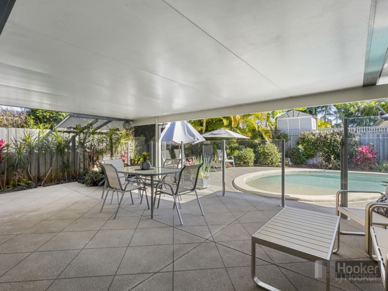 22 Ballybunyon Crescent, Hope Island QLD 4212