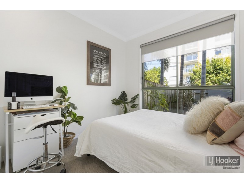 6/3-5 Bradford Street, Labrador QLD 4215