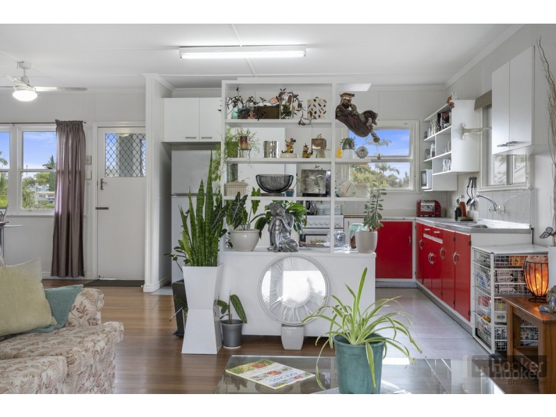 12 Horder Avenue, Labrador QLD 4215