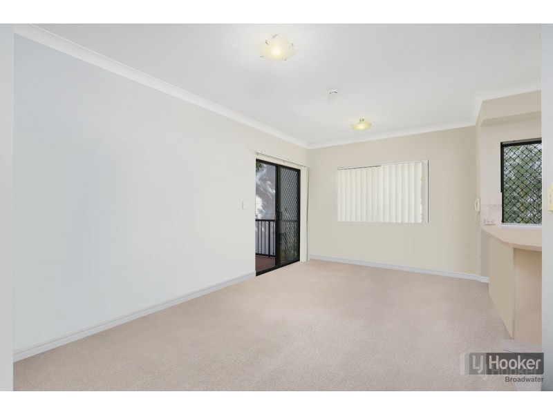 10/143 Frank Street, Labrador QLD 4215