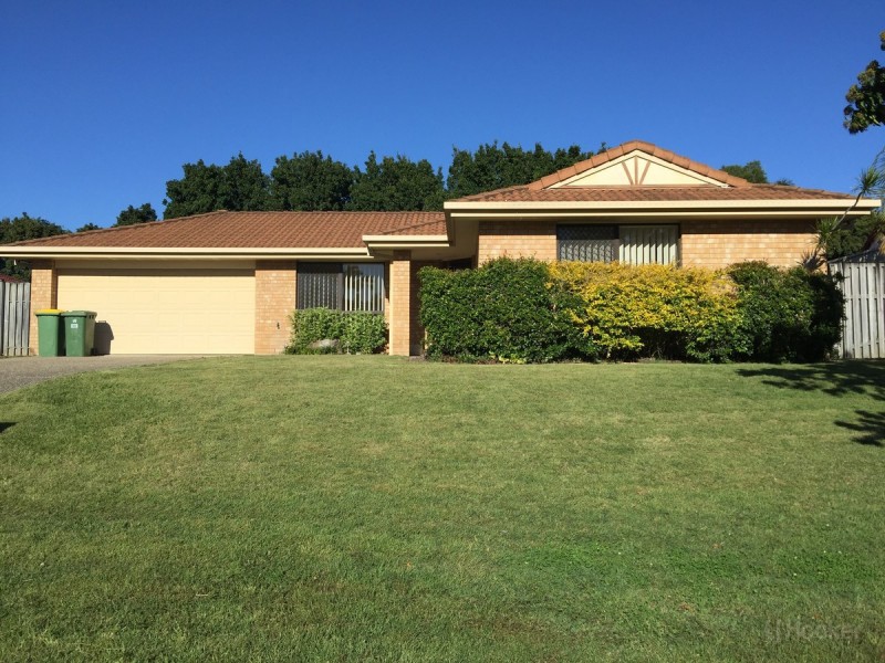 10 Kolonia Street, Pacific Pines QLD 4211
