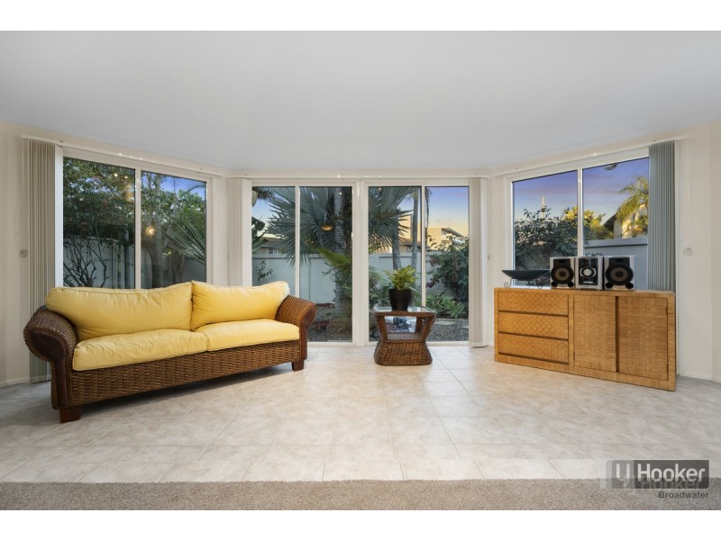 72 Bayview Street, Runaway Bay QLD 4216