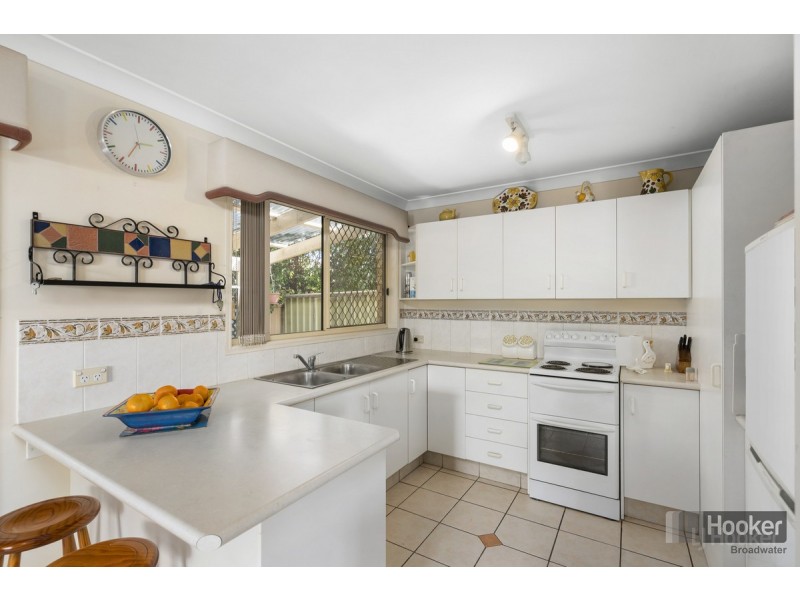 2/56 Parr Street, Biggera Waters QLD 4216