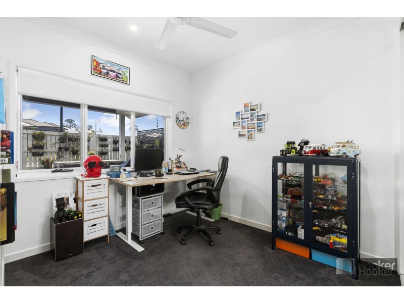 1/30 Kookaburra Circuit, Maudsland QLD 4210