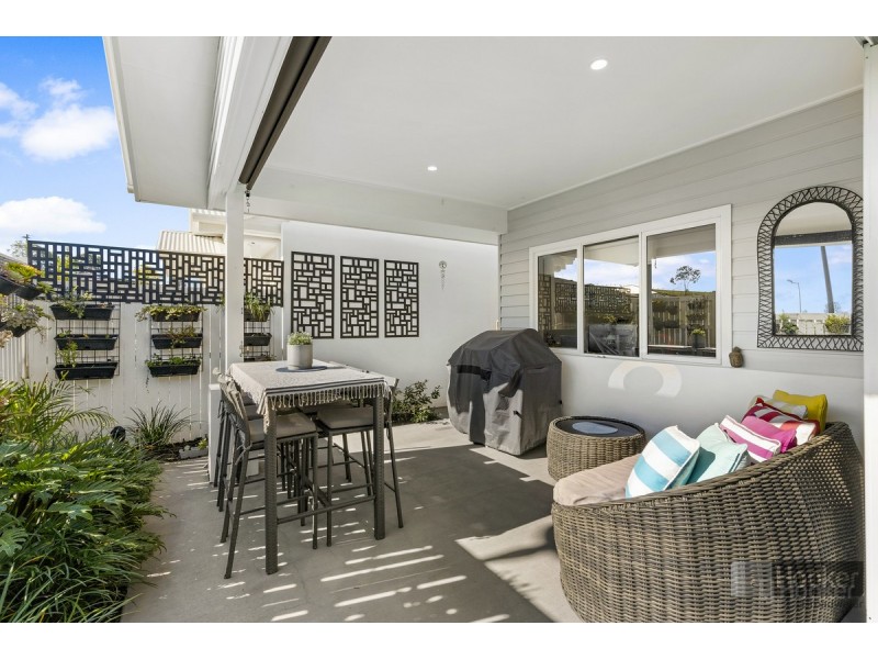 1/30 Kookaburra Circuit, Maudsland QLD 4210