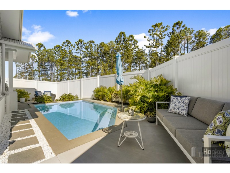 1/30 Kookaburra Circuit, Maudsland QLD 4210