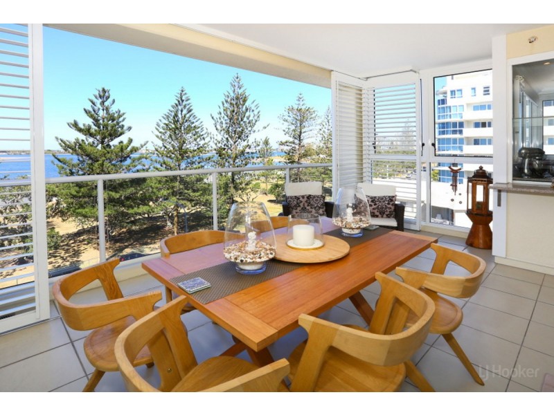 501/212-214 Marine Parade, Labrador QLD 4215