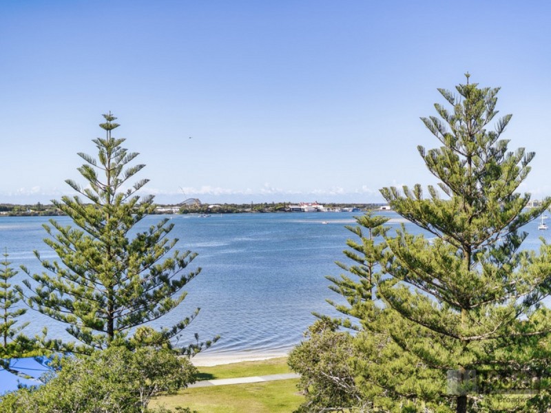 501/212-214 Marine Parade, Labrador QLD 4215