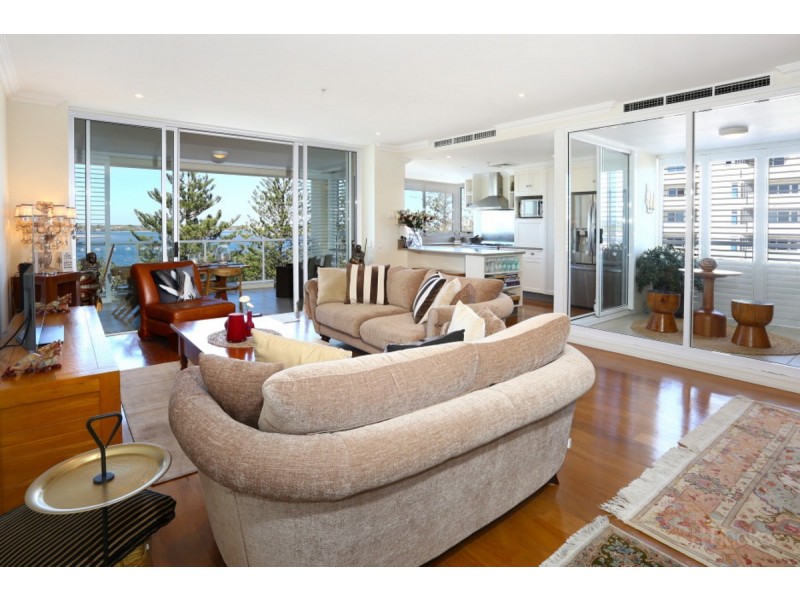 501/212-214 Marine Parade, Labrador QLD 4215