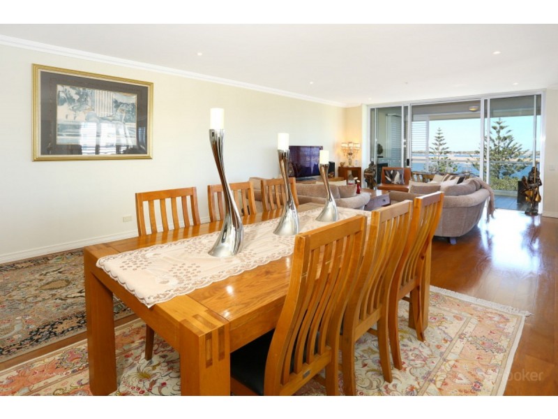 501/212-214 Marine Parade, Labrador QLD 4215