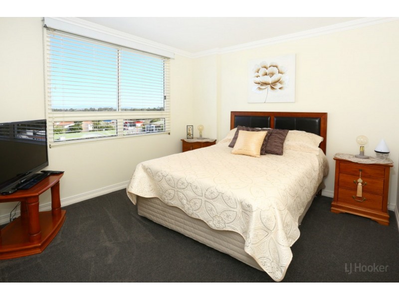 501/212-214 Marine Parade, Labrador QLD 4215