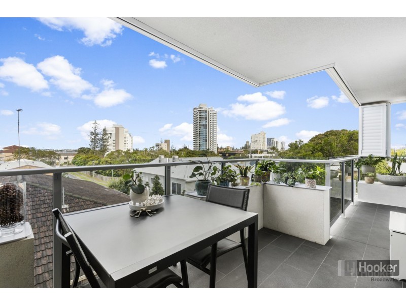 11/14-16 Bright Avenue, Labrador QLD 4215