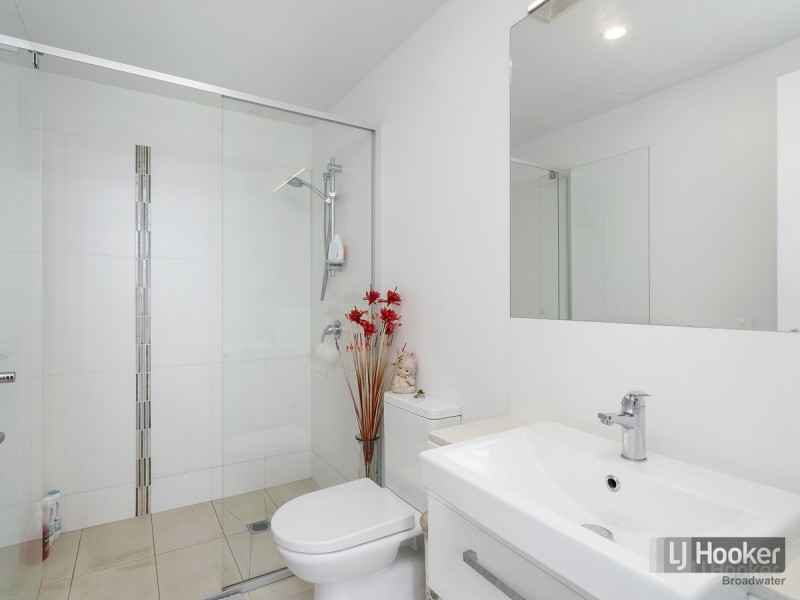 501/17 Bath Street, Labrador QLD 4215