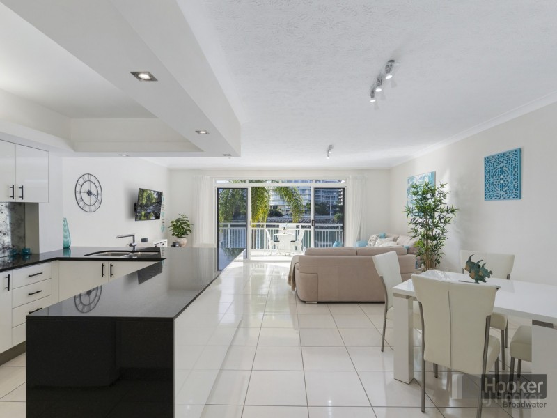5/3-5 Vernia Place, Biggera Waters QLD 4216