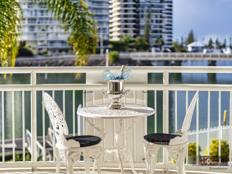 5/3-5 Vernia Place, Biggera Waters QLD 4216