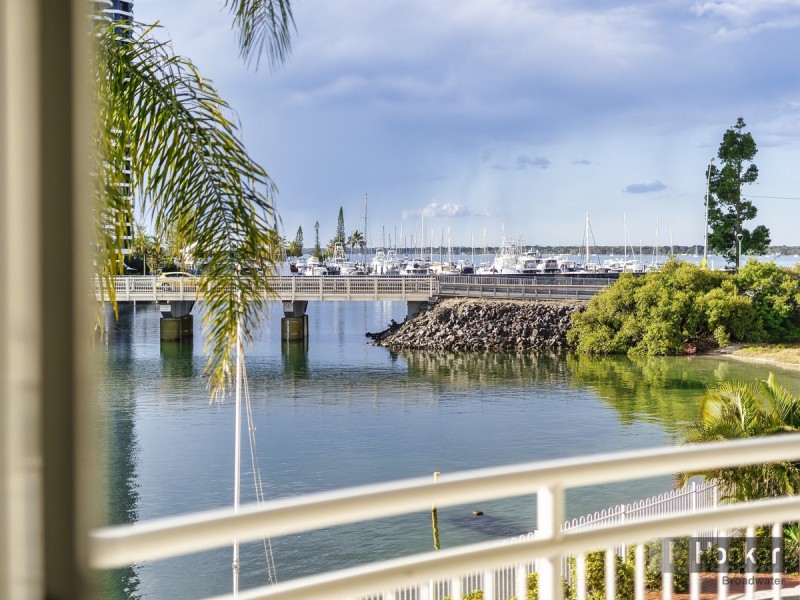 5/3-5 Vernia Place, Biggera Waters QLD 4216