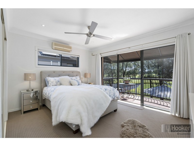 39 Ballybunyon Crescent, Hope Island QLD 4212