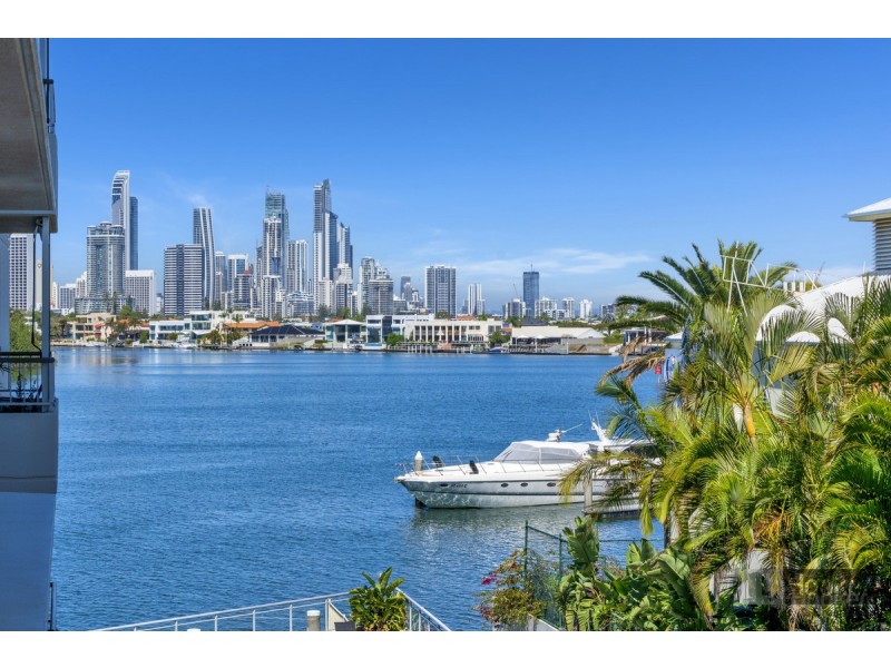 12/77 Brighton Parade, Southport QLD 4215