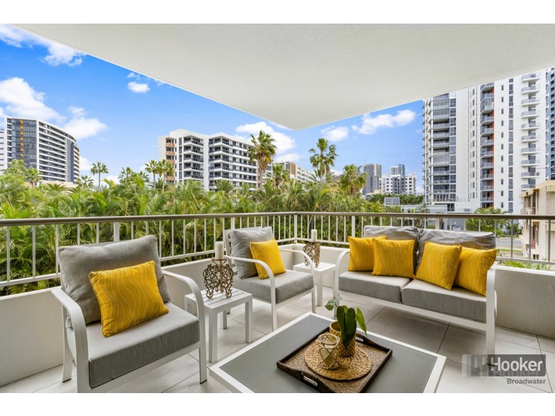 12/77 Brighton Parade, Southport QLD 4215
