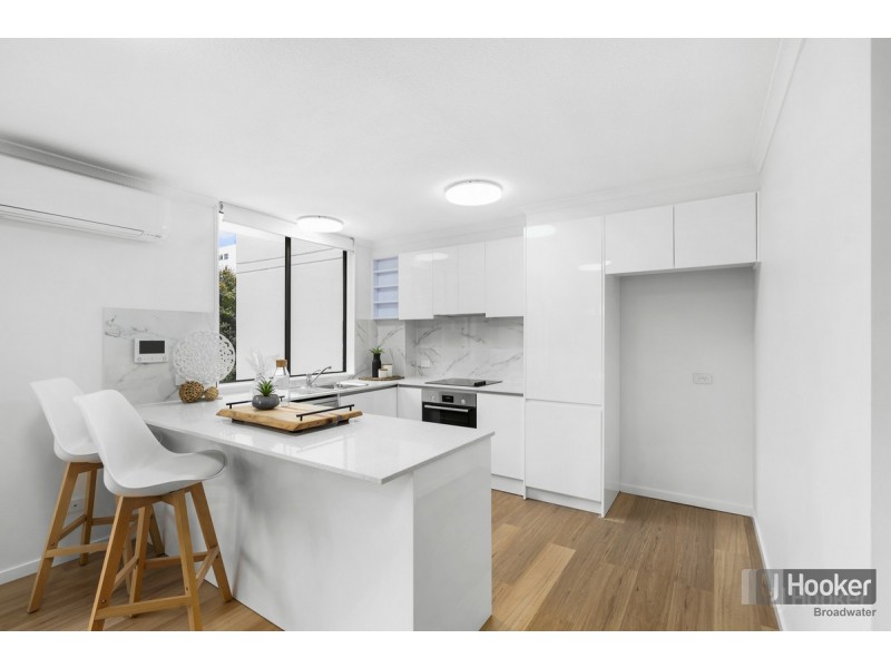 12/77 Brighton Parade, Southport QLD 4215