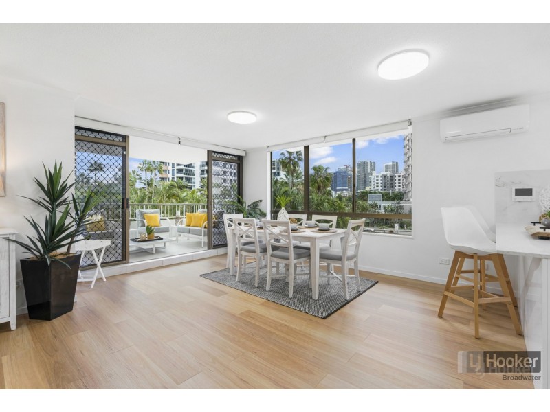 12/77 Brighton Parade, Southport QLD 4215