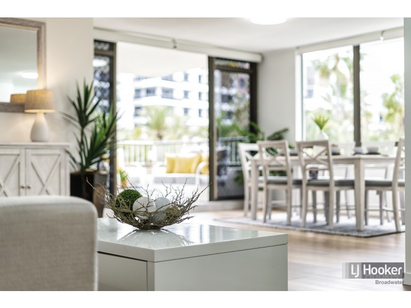 12/77 Brighton Parade, Southport QLD 4215