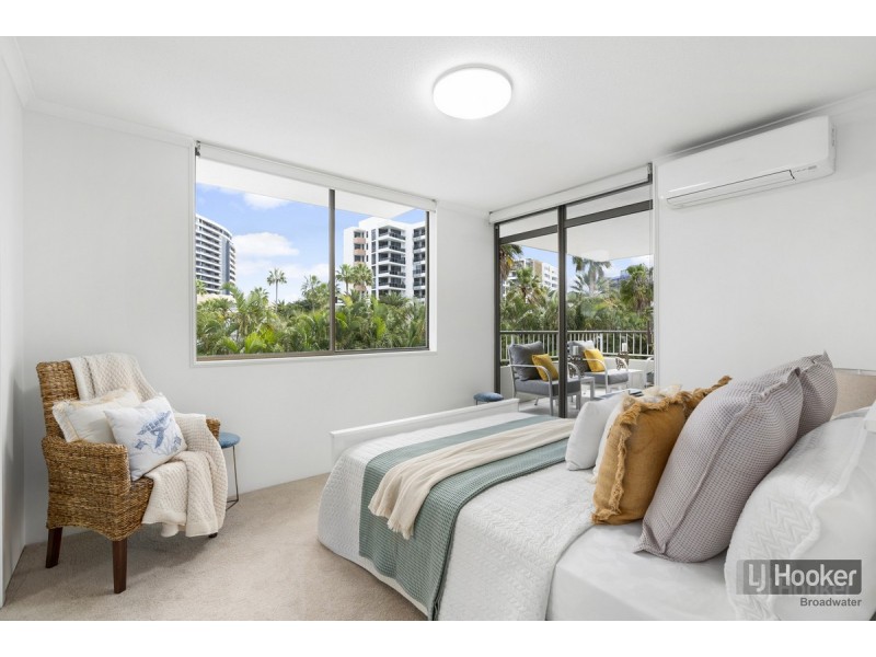12/77 Brighton Parade, Southport QLD 4215
