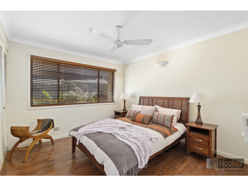 343 Bayview Street, Hollywell QLD 4216