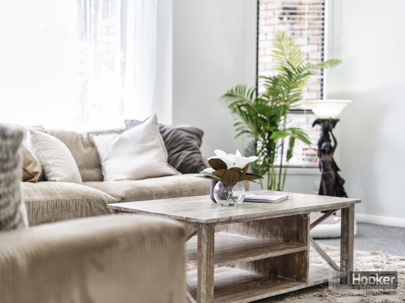 6 Batchworth Road, Molendinar QLD 4214