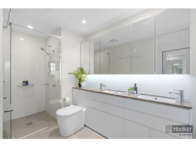 2304/1 Marina Promenade, Paradise Point QLD 4216