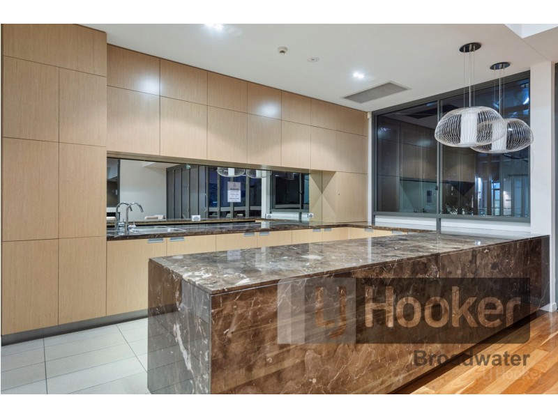 2304/1 Marina Promenade, Paradise Point QLD 4216