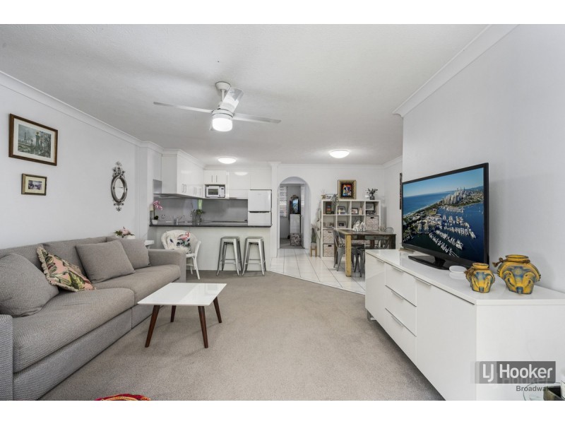 21/24 Hamilton Avenue, Surfers Paradise QLD 4217