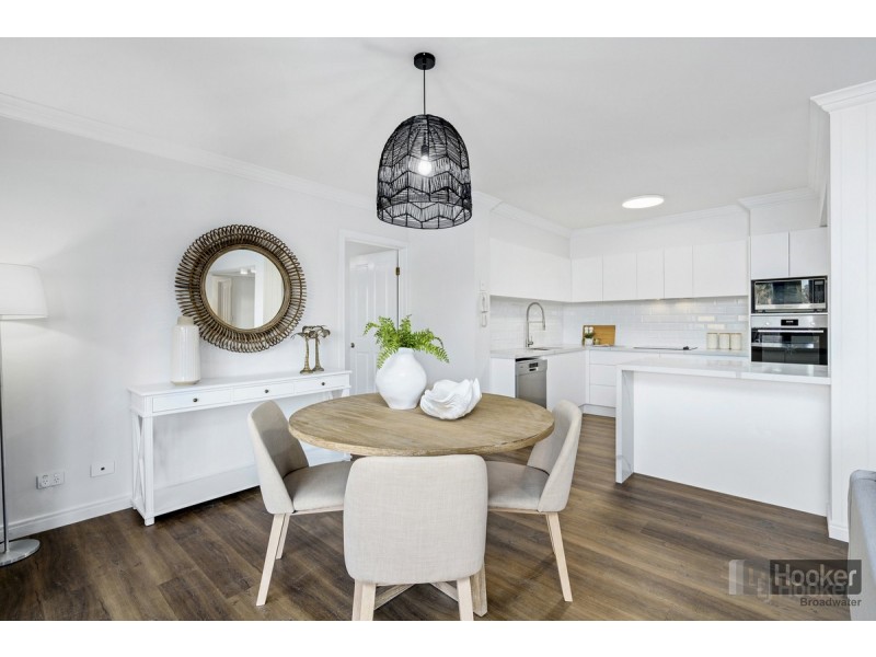 23/82-86 Limetree Parade, Runaway Bay QLD 4216