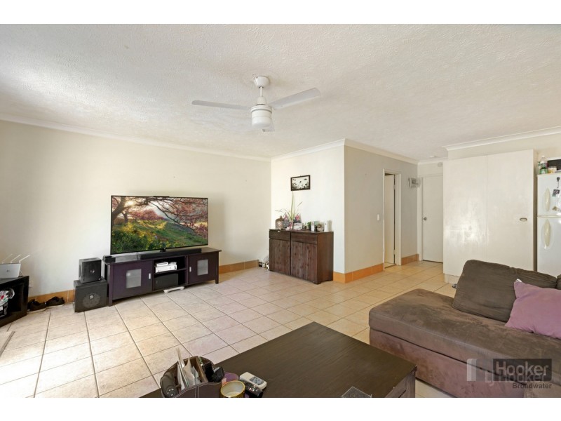 2/9 Bradford Street, Labrador QLD 4215