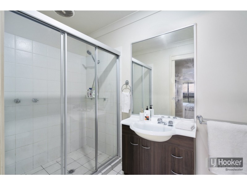 92/590 Pine Ridge Road, Coombabah QLD 4216