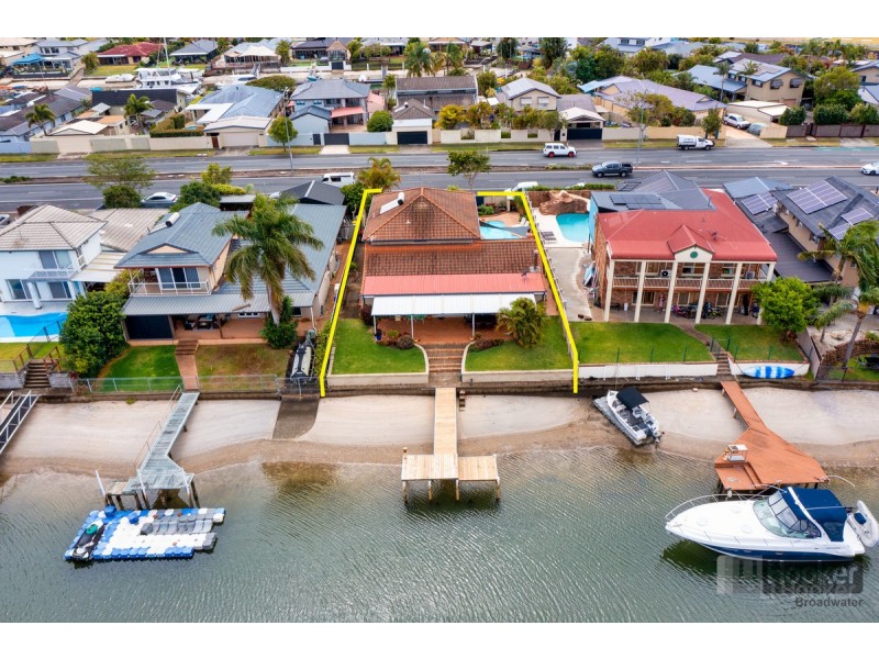 62 Oxley Drive, Paradise Point QLD 4216