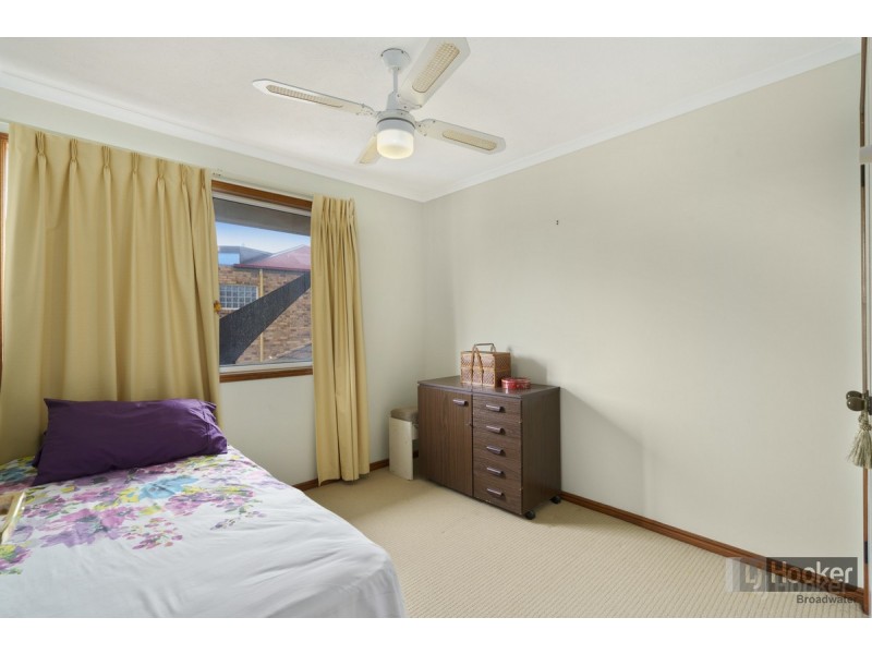 62 Oxley Drive, Paradise Point QLD 4216