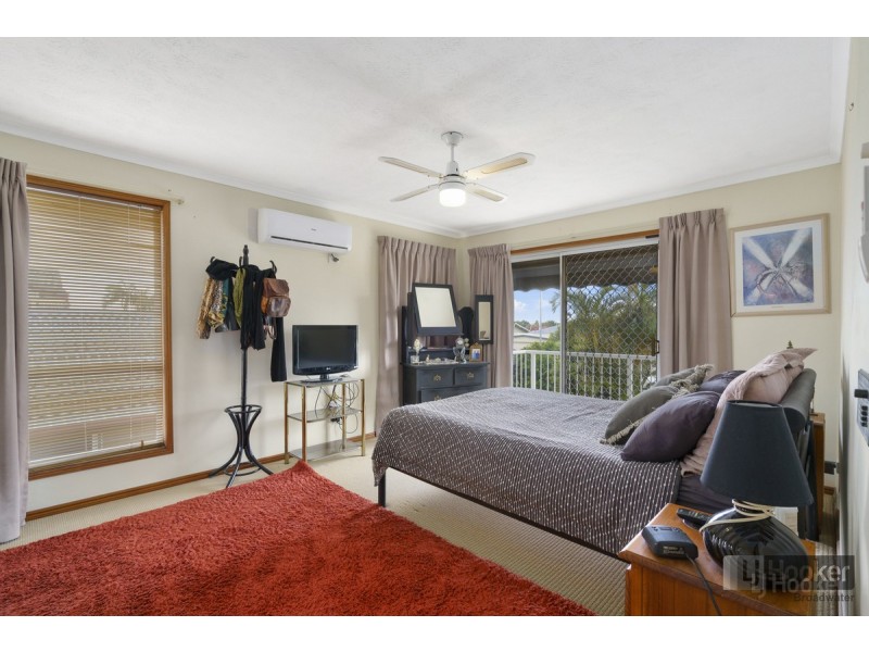 62 Oxley Drive, Paradise Point QLD 4216