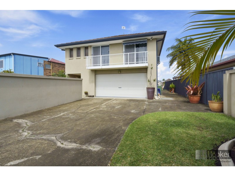 62 Oxley Drive, Paradise Point QLD 4216