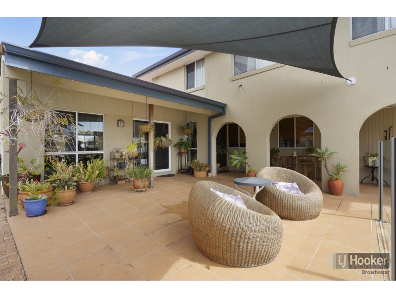 62 Oxley Drive, Paradise Point QLD 4216