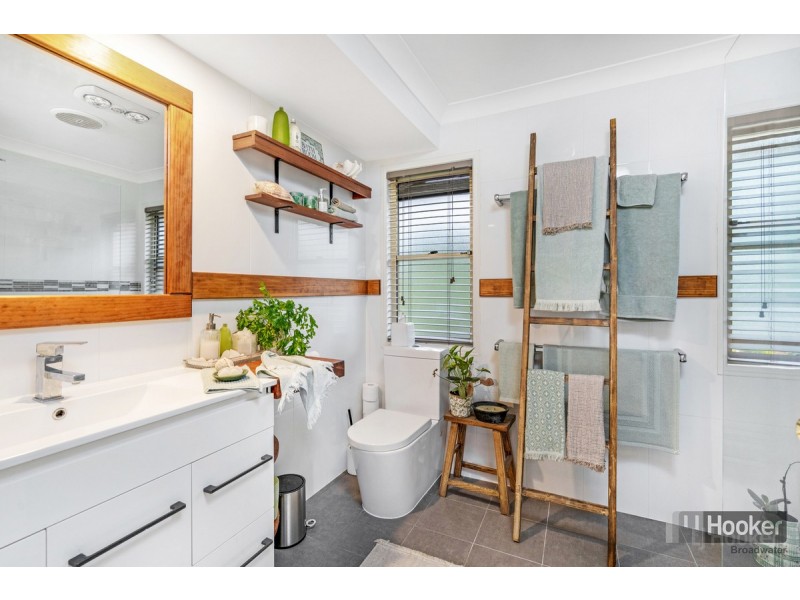 8/62-66 Brown Street, Labrador QLD 4215